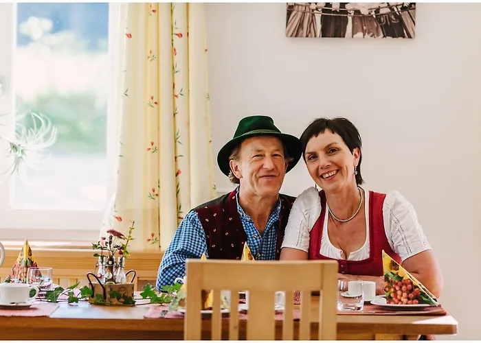 Gastehaus Niedermeierhof * Ebersberg