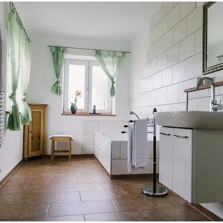 Апартаменты Gaestehaus Niedermeierhof Эберсберг