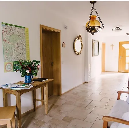 Gaestehaus Niedermeierhof Апартаменты Эберсберг