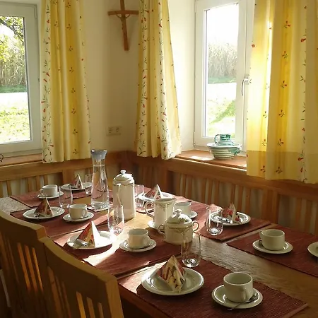 Апартаменты Gaestehaus Niedermeierhof *