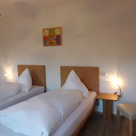 Апартаменты Gaestehaus Niedermeierhof