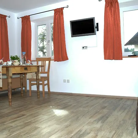 Апартаменты Gaestehaus Niedermeierhof