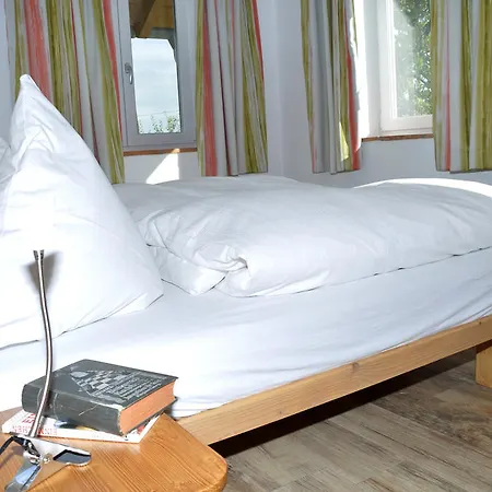 Апартаменты Gaestehaus Niedermeierhof *