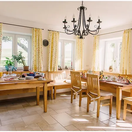 Gaestehaus Niedermeierhof אברסברג