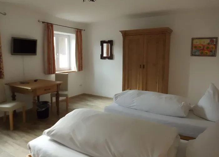 Apartament Gaestehaus Niedermeierhof Ebersberg